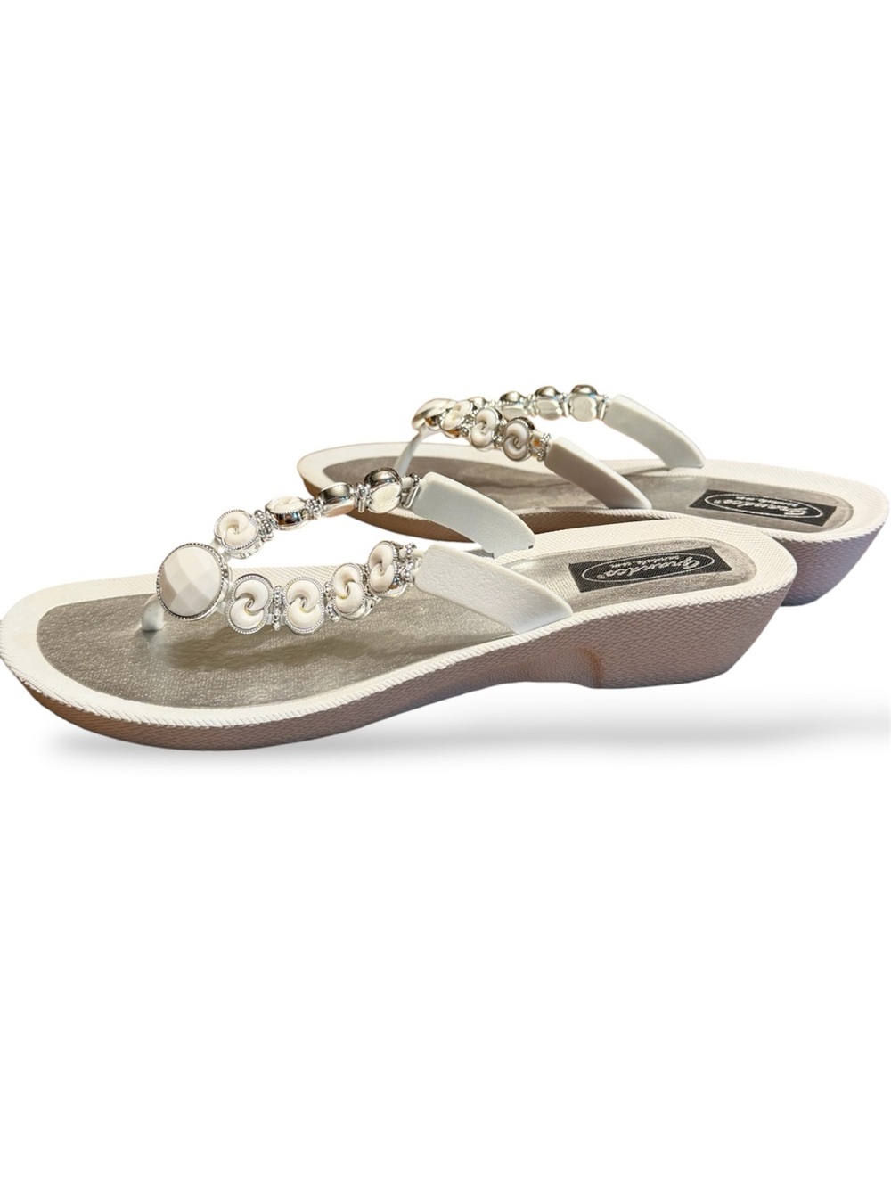 Grandco White Jeweled Wedge Sandals Women’s Size 10 Waterproof